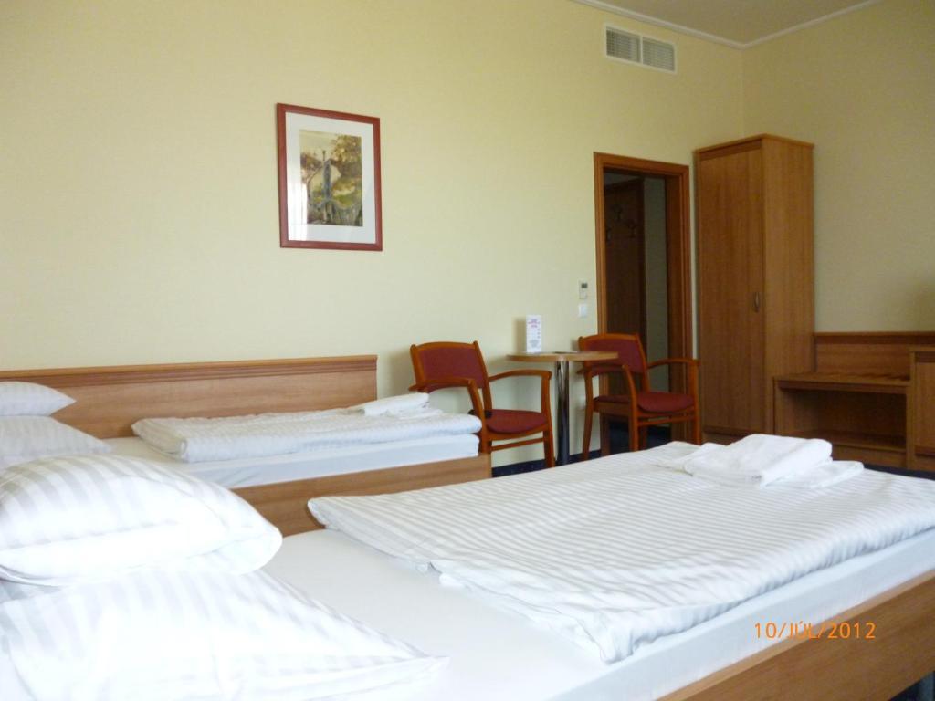 Hotel Paprika Hegyeshalom Room photo